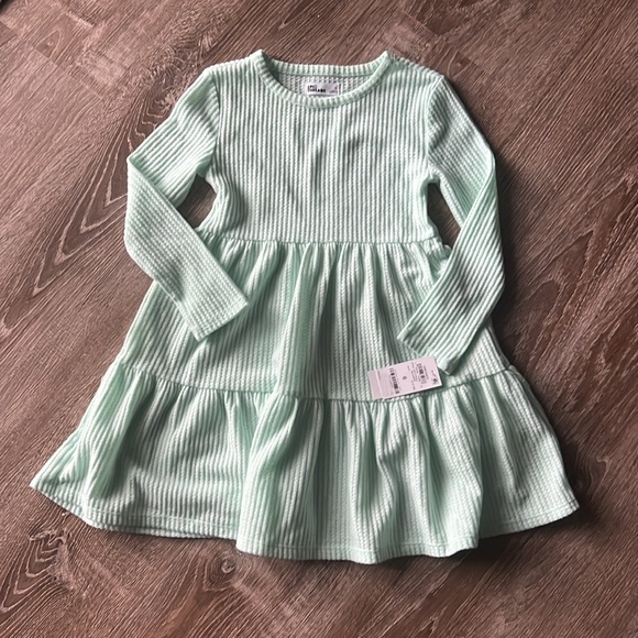 Epic Threads NWT Waffle Knit Tiered Ling Sleeve Dress size 6 - Picture 2 of 6